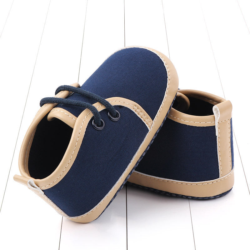 Boy toddler shoes (soft-soled).