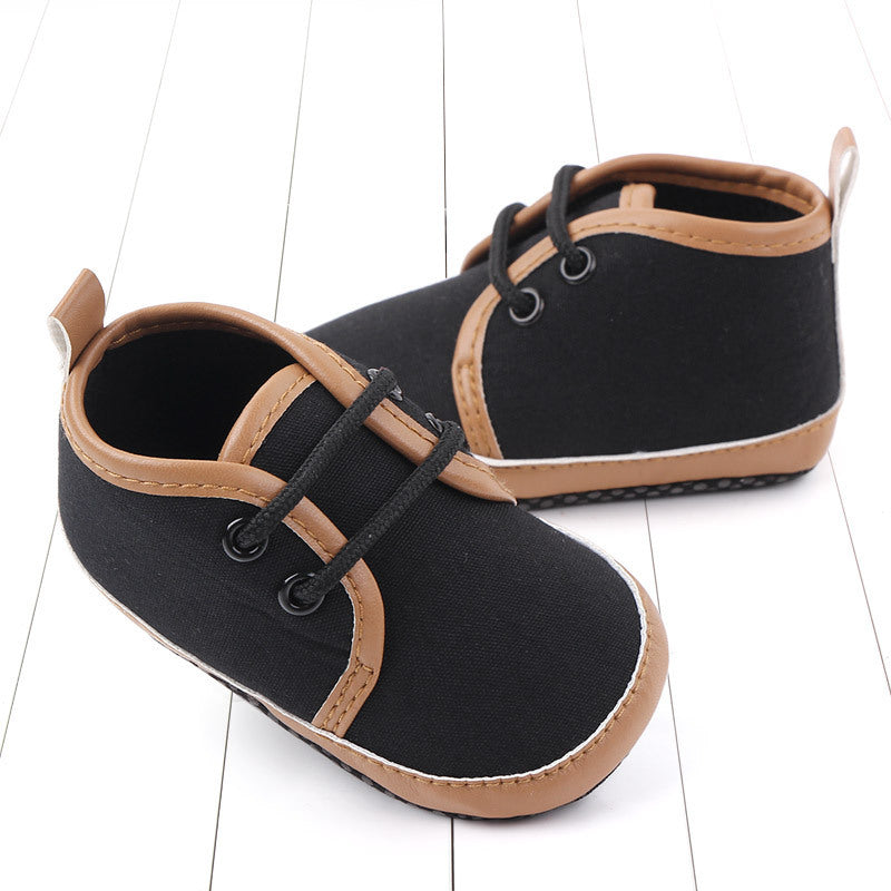 Boy toddler shoes (soft-soled).