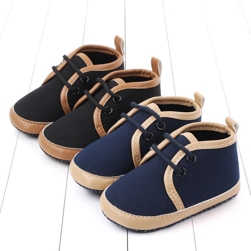 Boy toddler shoes (soft-soled).