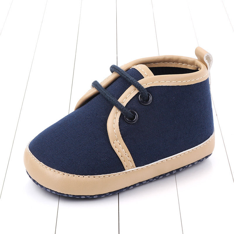 Boy toddler shoes (soft-soled).